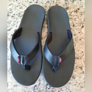 Girls Nike flip flops
